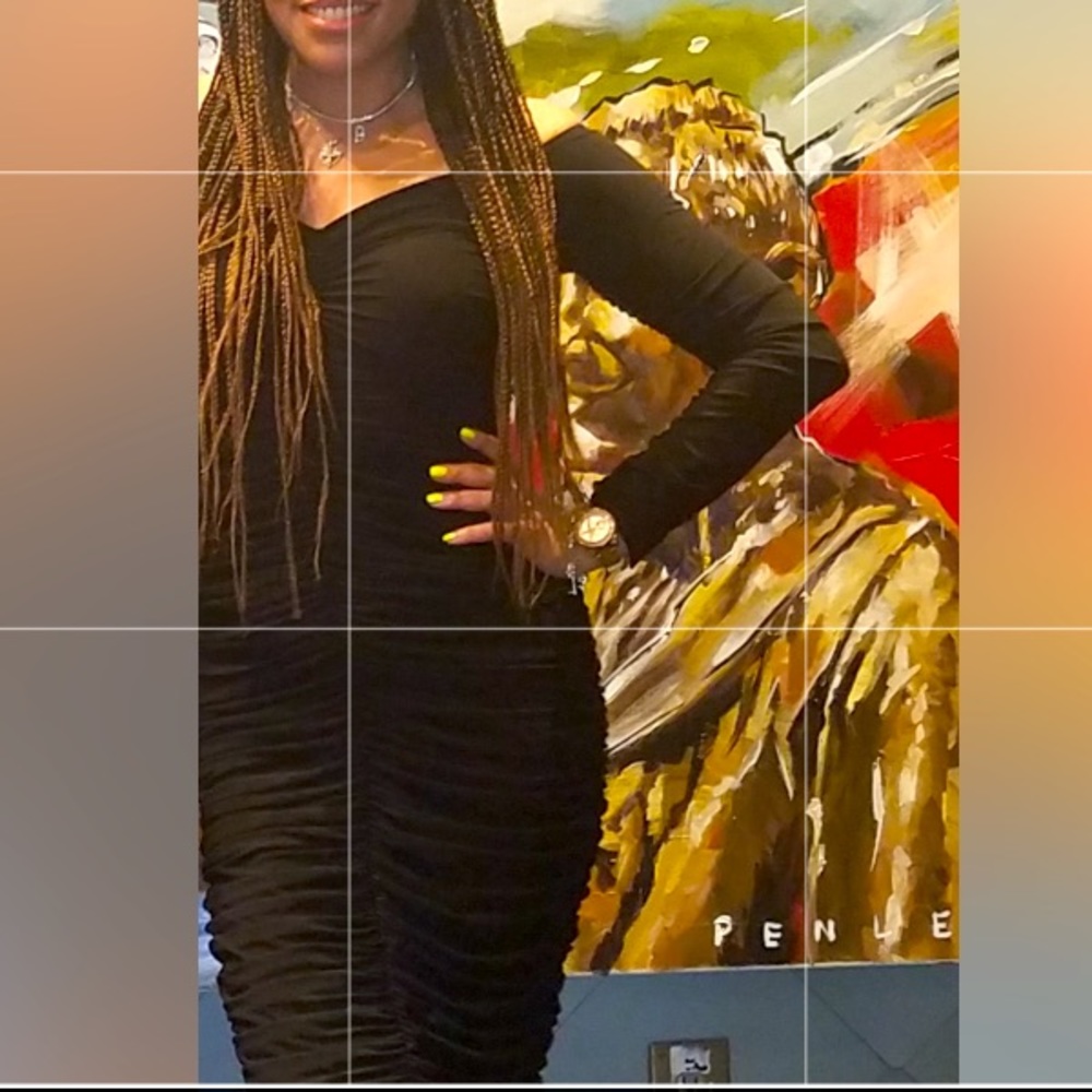 Black Norma Kamali right in time for NYE! Size lag/40 worn once for a few hours.